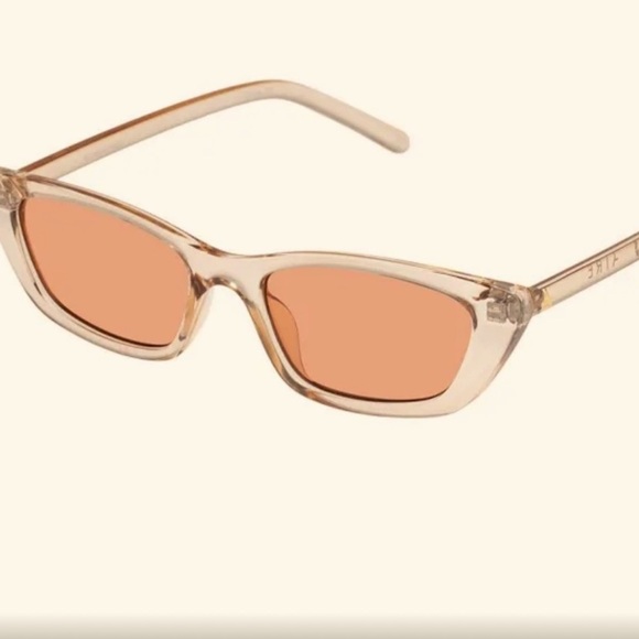 Aire Cat Eye Gradient Sunglasses - Picture 1 of 12